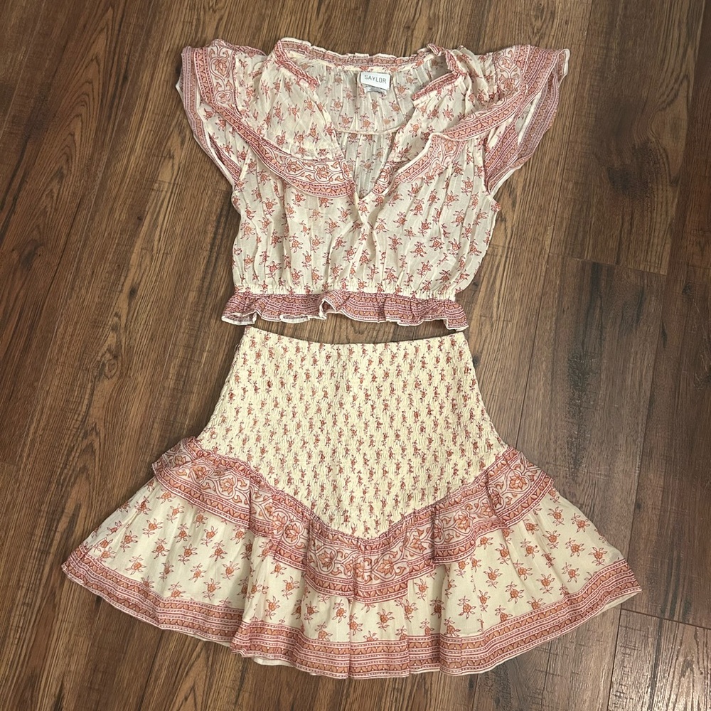 SAYLOR Cream and Pink Set